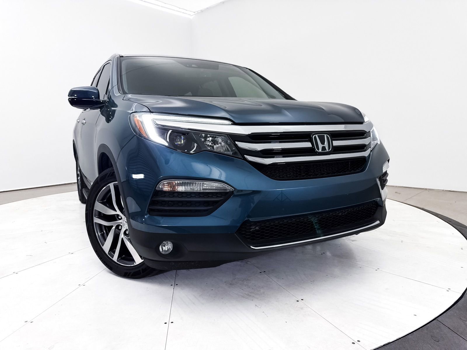 Used 2017 Honda Pilot Elite image 7