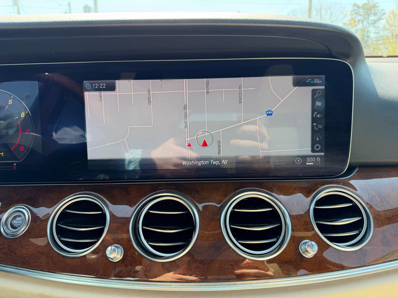 Used 2019 Mercedes-Benz E 300 4MATIC image 16