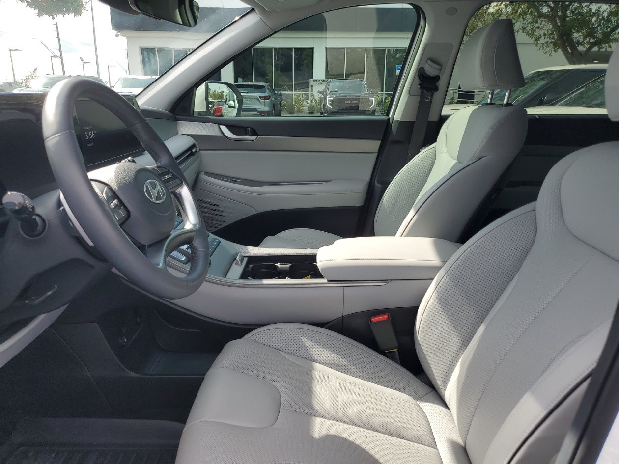 Used 2024 Hyundai Palisade SEL w/ Premium Package AWD/4WD image 18