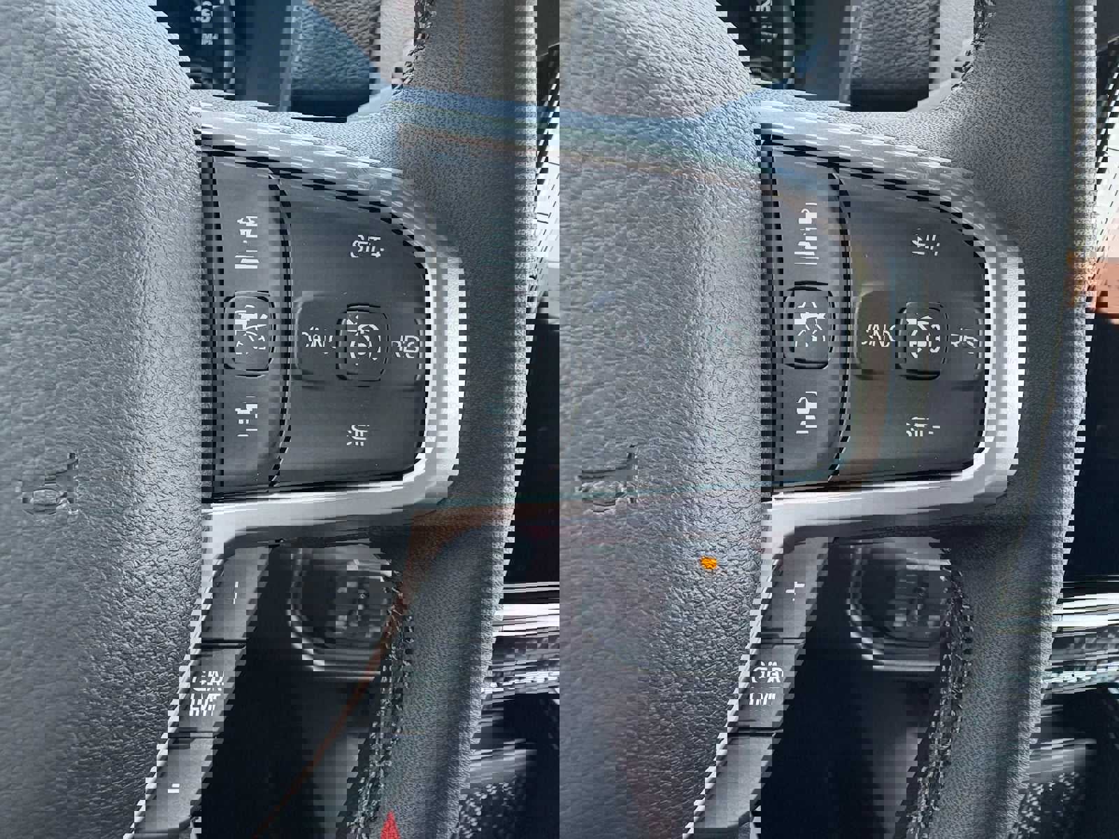 New 2025 RAM 2500 Big Horn image 32
