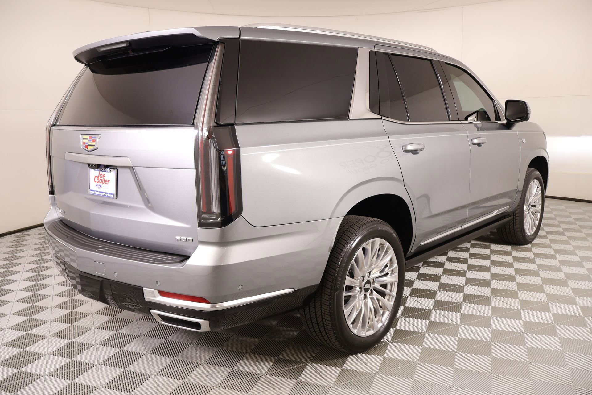 Used 2026 Cadillac Escalade Luxury w/ LPO, Floor Liner Package image 24