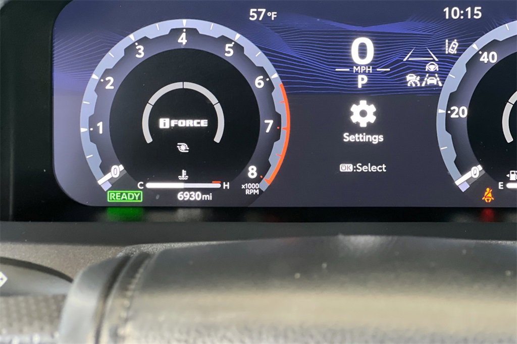 Certified 2025 Toyota 4Runner TRD Off-Road Premium image 29