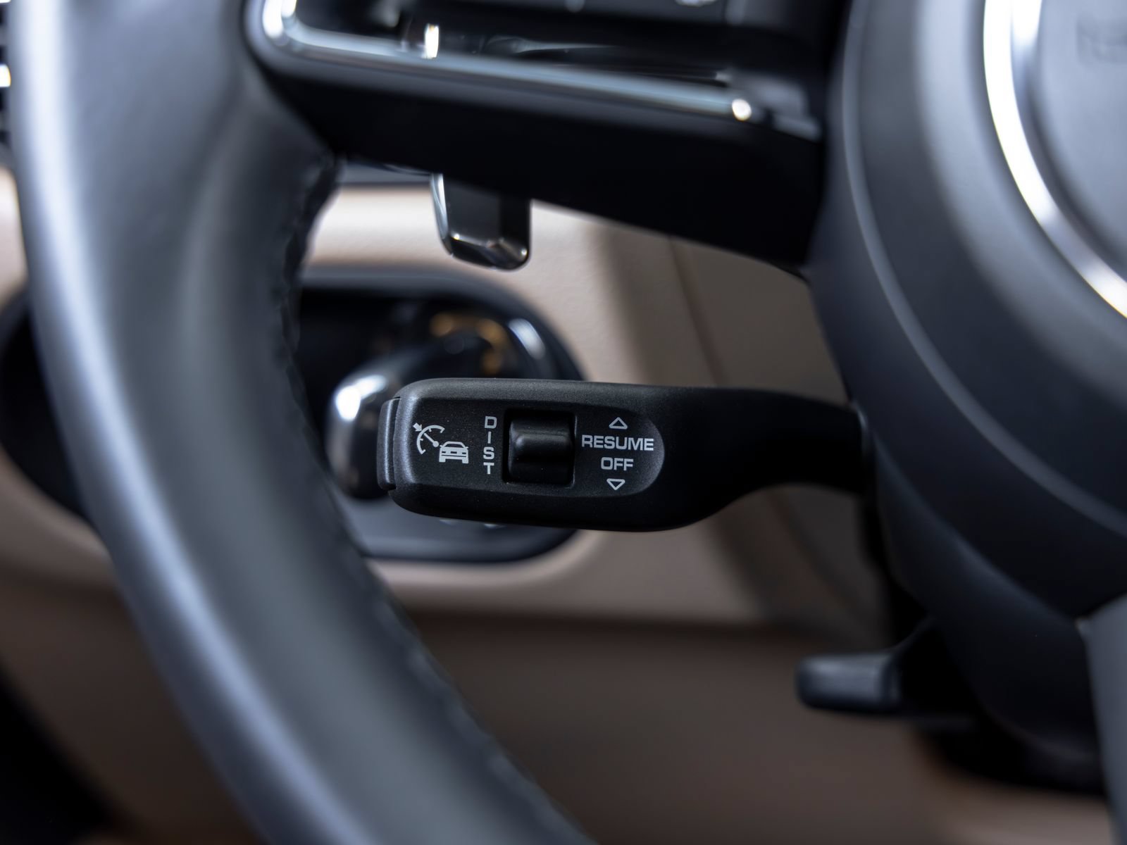 Certified 2026 Porsche Macan AWD/4WD image 32
