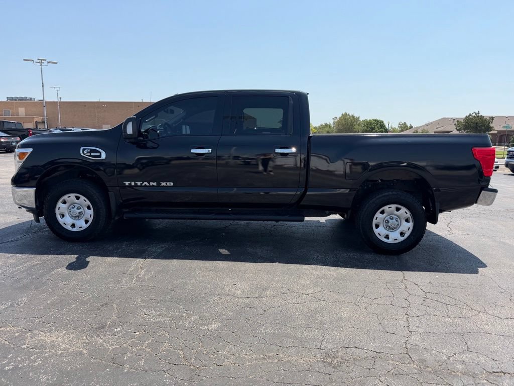 Used 2017 Nissan Titan SV AWD/4WD image 13