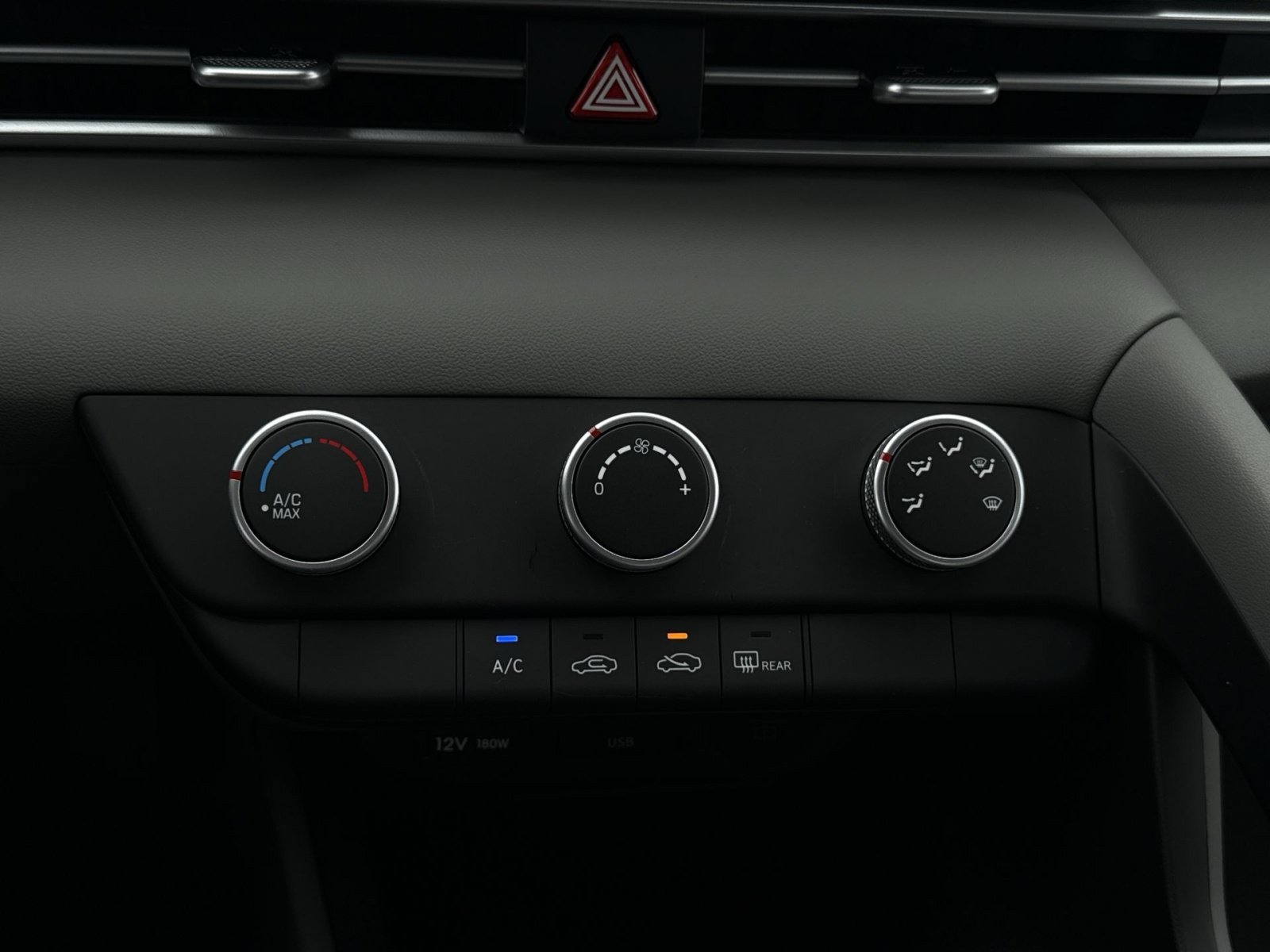 New 2026 Hyundai Elantra SE FWD image 20