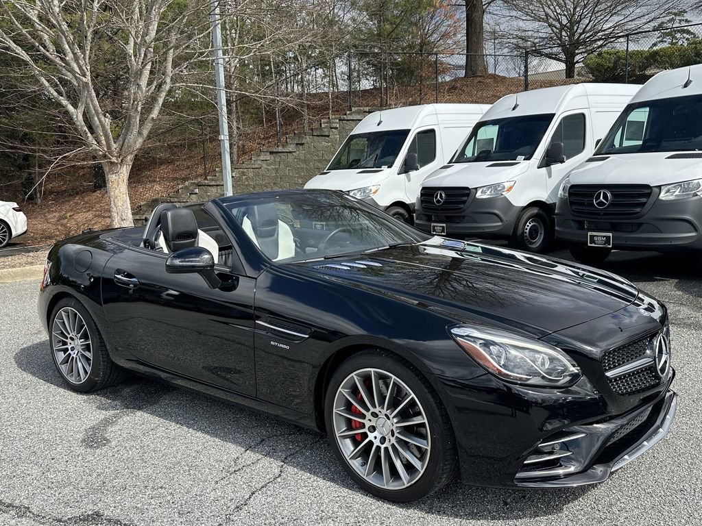 Used 2017 Mercedes-Benz SLC 43 AMG image 2