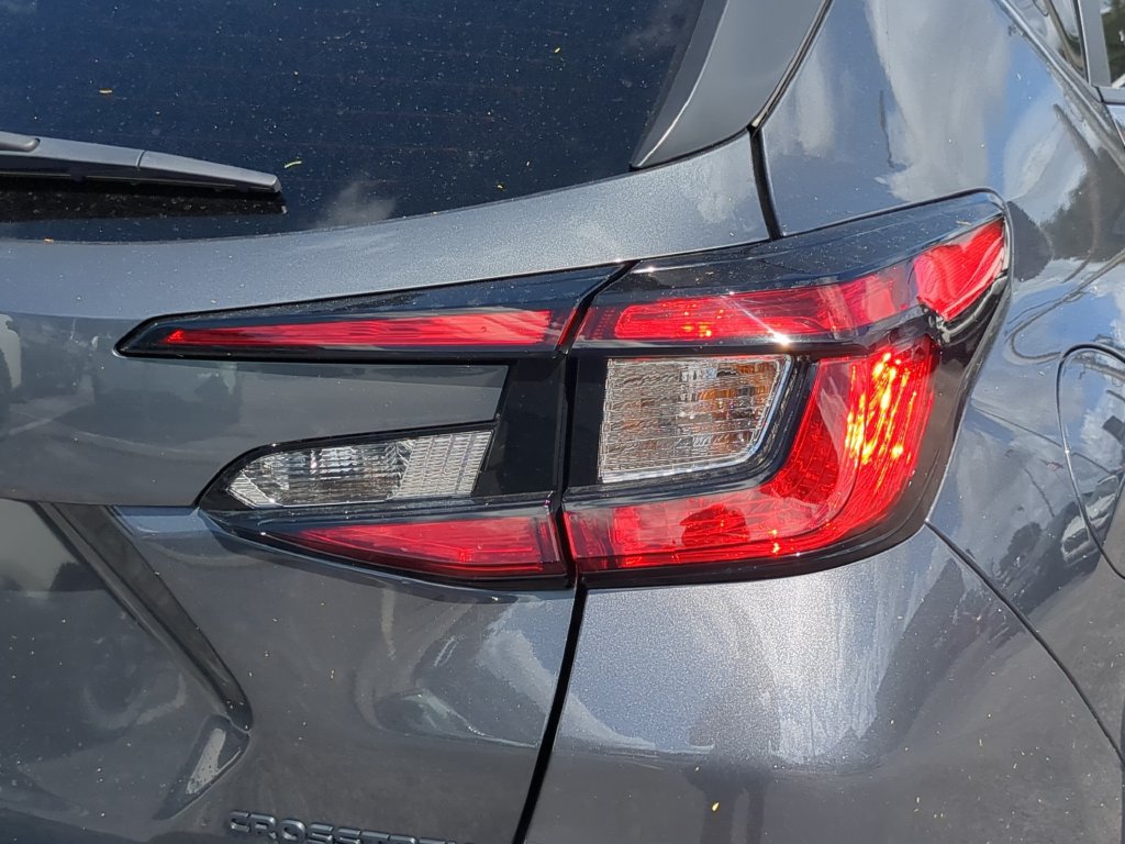 Used 2026 Subaru Crosstrek 2.5i Premium AWD/4WD image 9