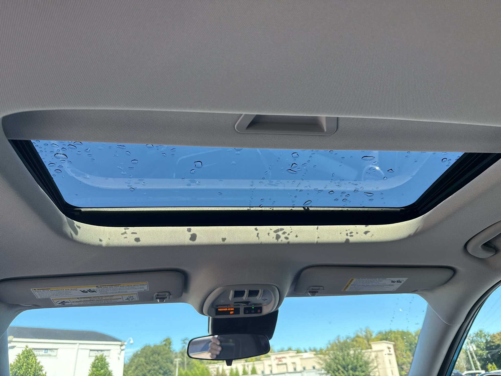New 2026 Chevrolet Trax LT w/ Sunroof Package FWD image 19