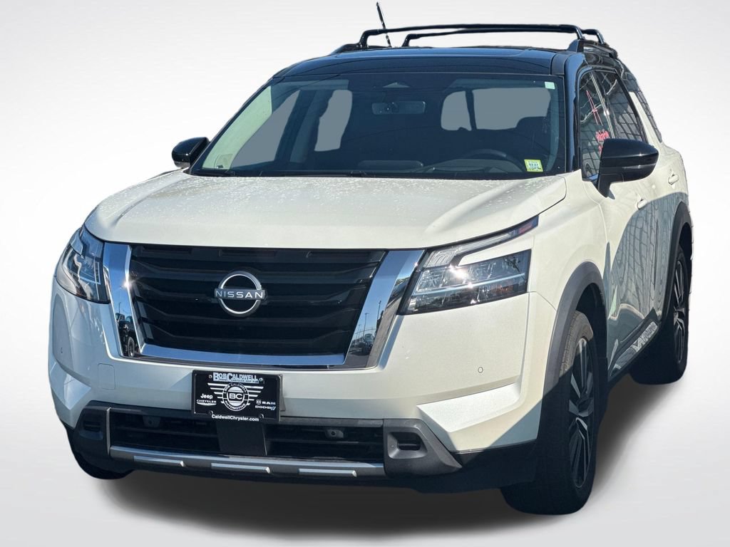 Used 2023 Nissan Pathfinder Platinum AWD/4WD image 6