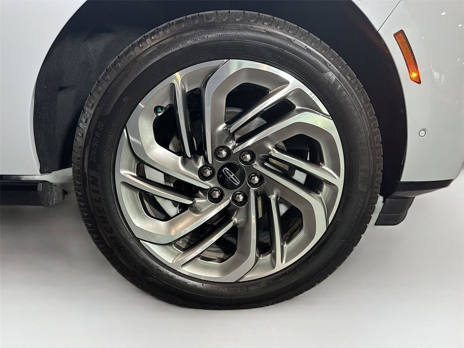 Used 2025 Lincoln Navigator L Reserve AWD/4WD image 35