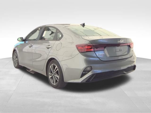 Used 2024 Kia Forte LXS FWD image 7