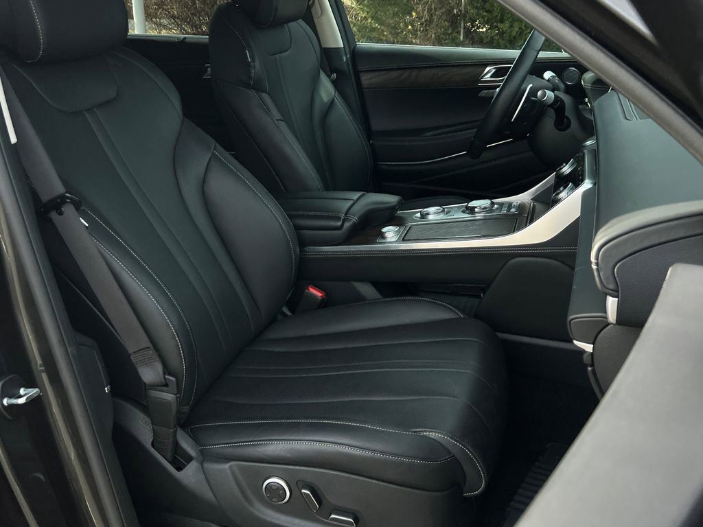 Used 2024 Genesis GV80 2.5T image 10