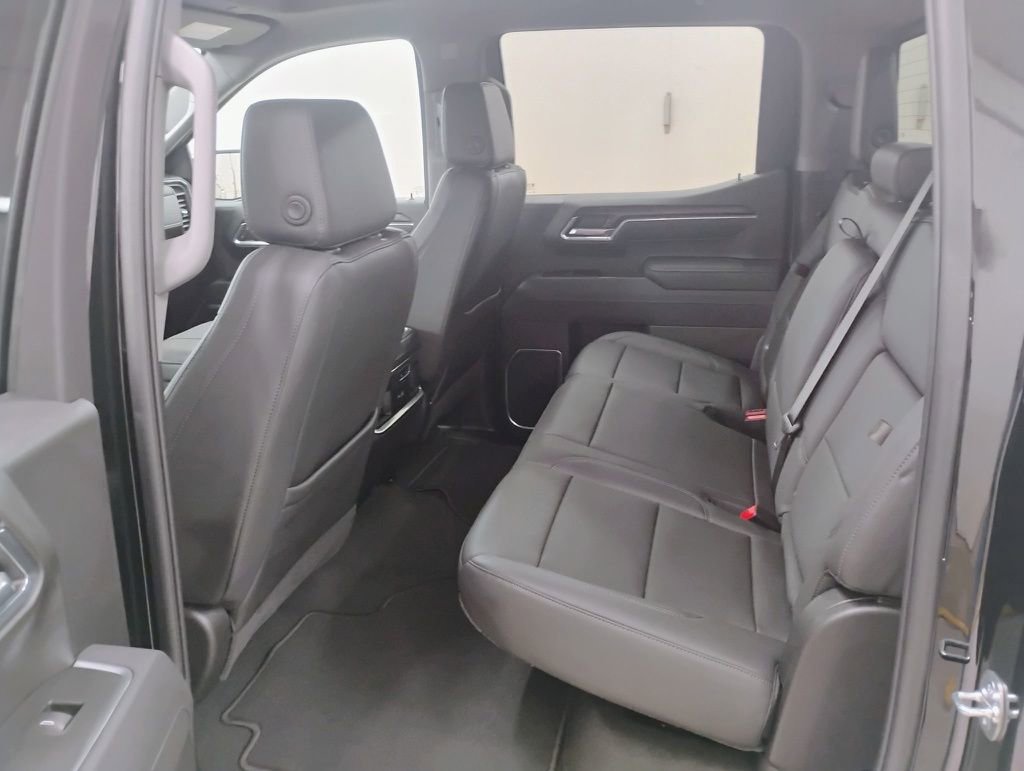 New 2026 GMC Sierra 1500 SLT w/ SLT Convenience Package image 8