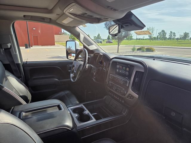 Used 2015 GMC Sierra 2500 Denali w/ Duramax Plus Package AWD/4WD image 37