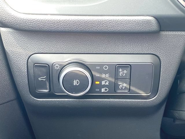 Used 2025 Ford Escape Platinum AWD/4WD image 18