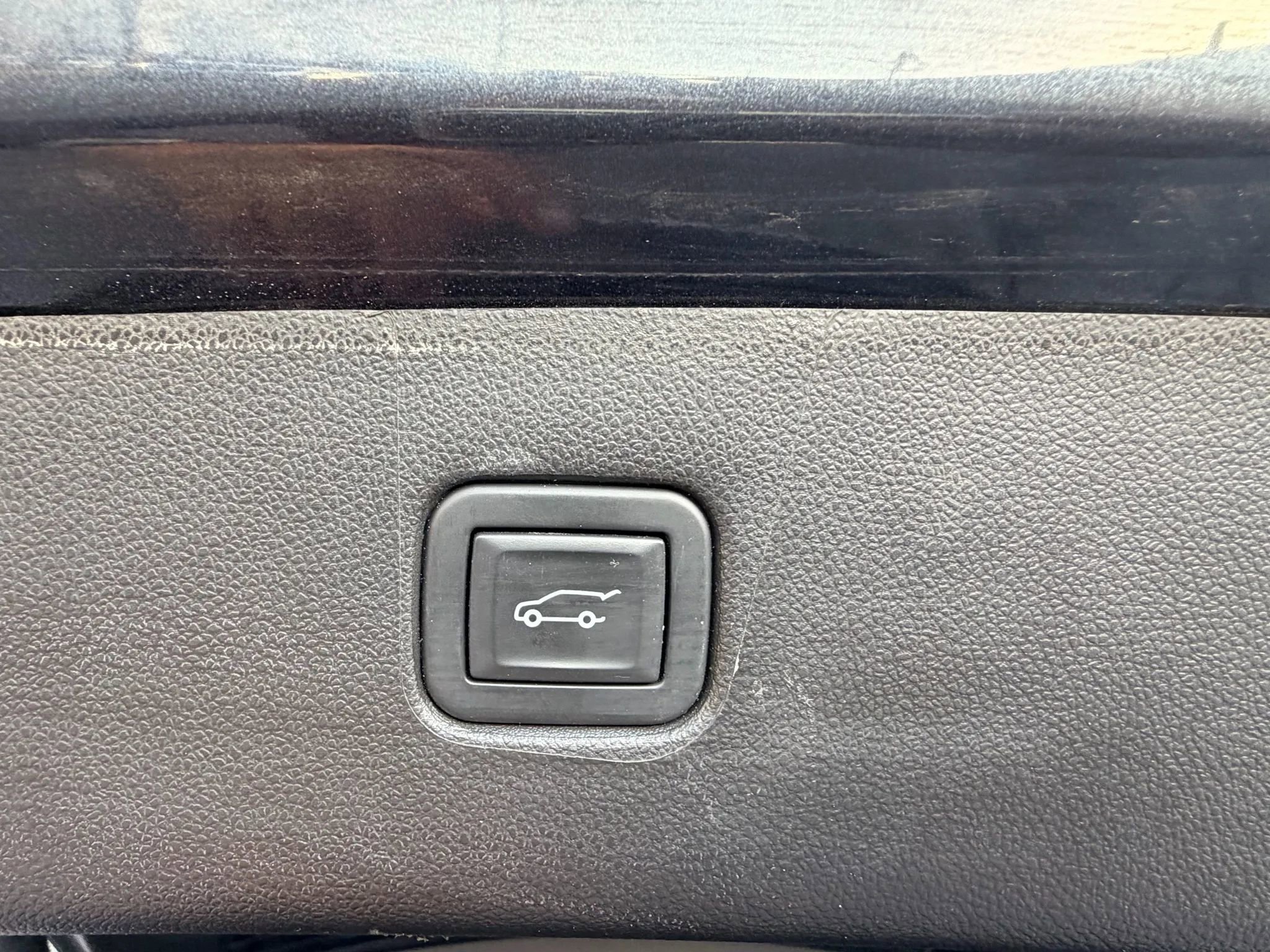 Used 2021 Chevrolet Blazer LT FWD image 16