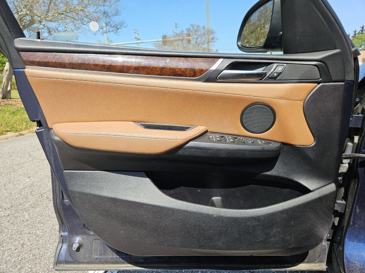 Used 2016 BMW X3 xDrive28i image 11