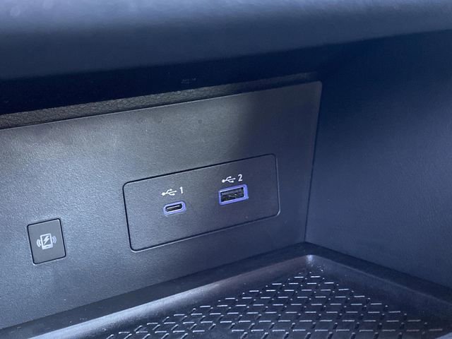 Used 2024 Nissan Pathfinder Platinum image 25