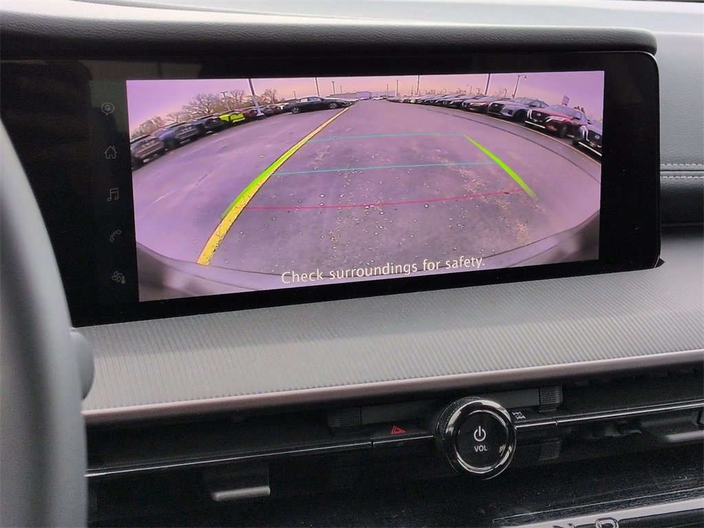 Used 2025 Nissan Murano SV image 13