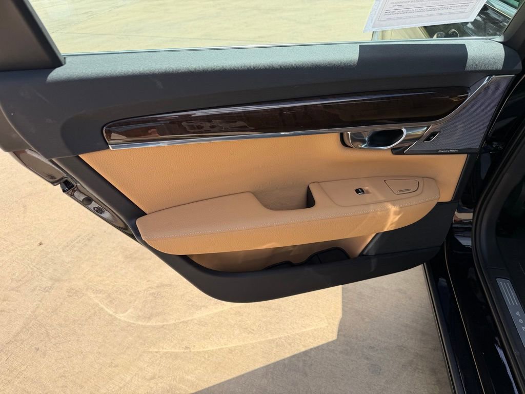 Used 2018 Volvo S90 T6 Momentum w/ Protection Package Premier image 15