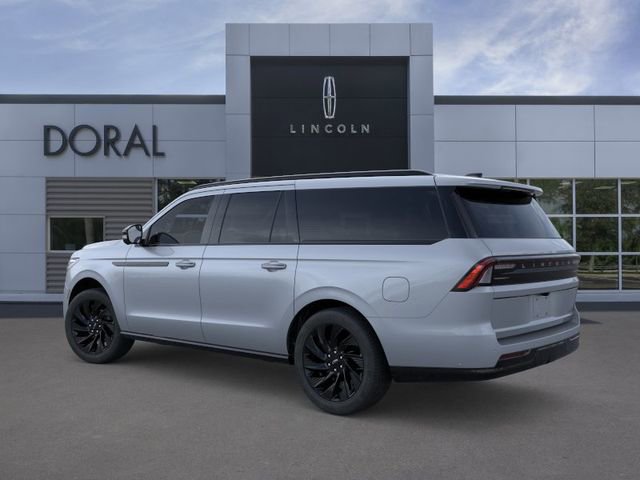 New 2026 Lincoln Navigator L Reserve w/ Jet Appearance Package AWD/4WD image 4