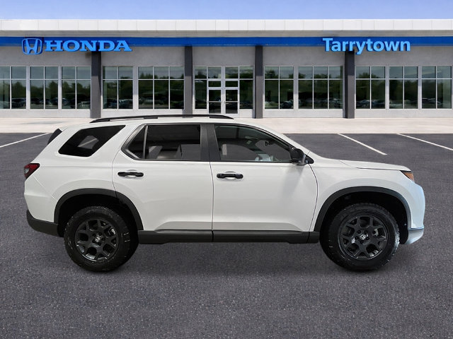 New 2026 Honda Pilot TrailSport image 8