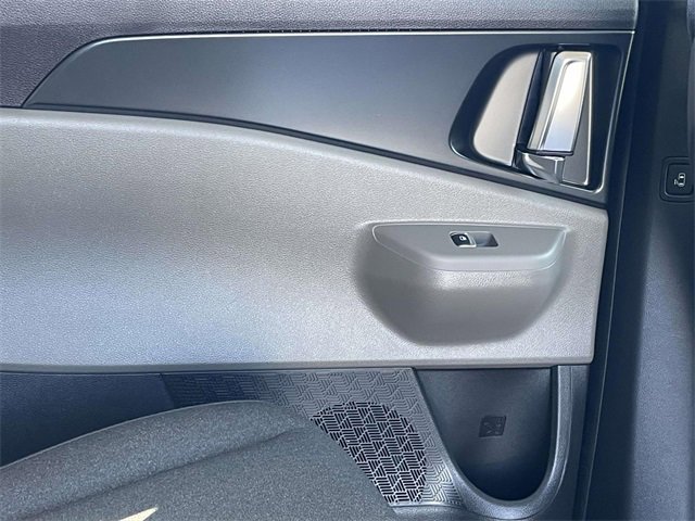 New 2026 Kia Carnival LX image 16