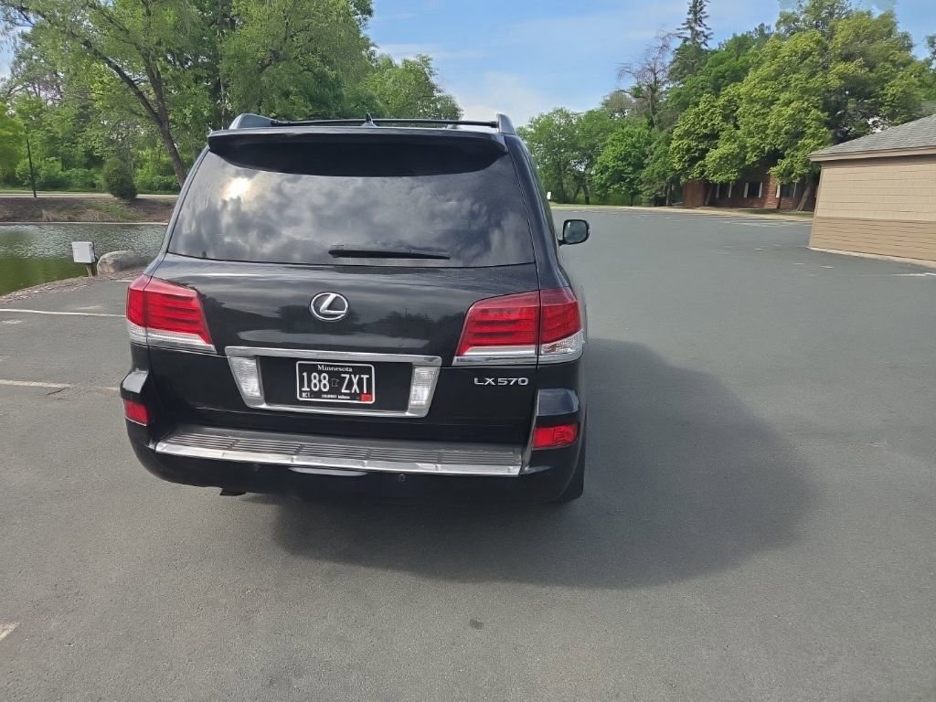 Used 2014 Lexus LX 570 4WD image 19