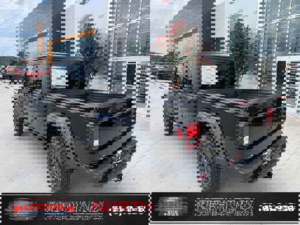 New 2025 Jeep Gladiator Sport image 17