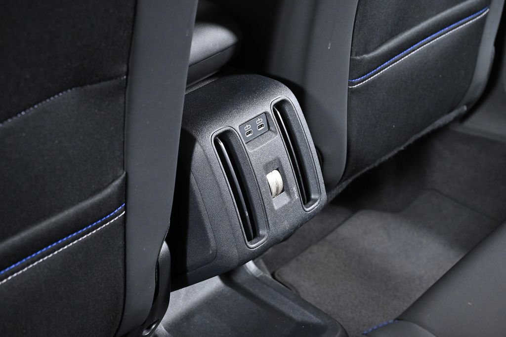 Used 2025 MINI Cooper Countryman S w/ Comfort Package Max image 26