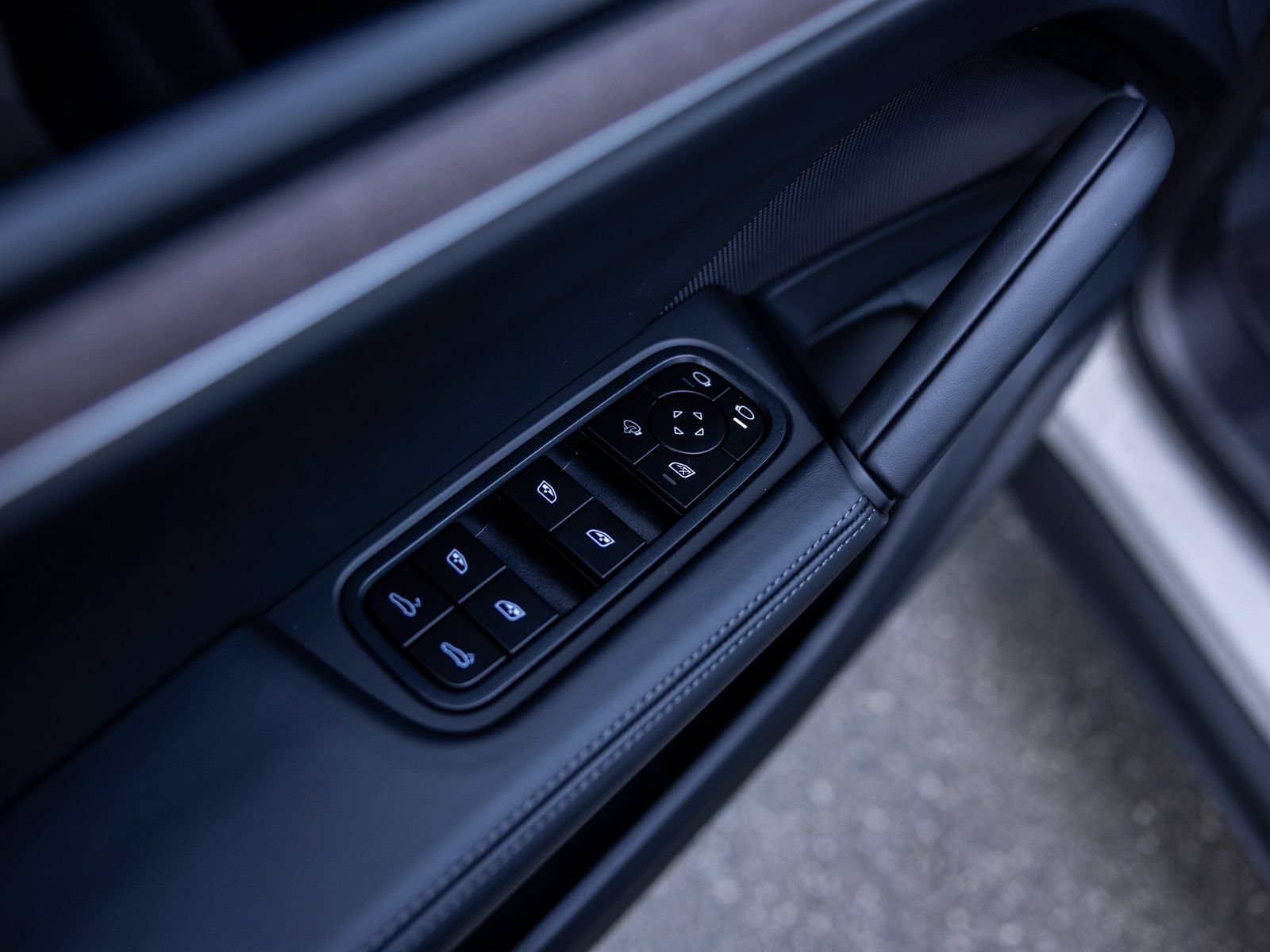 New 2026 Porsche Cayenne AWD/4WD image 40