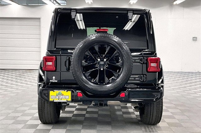 Used 2020 Jeep Wrangler Unlimited Sahara image 4