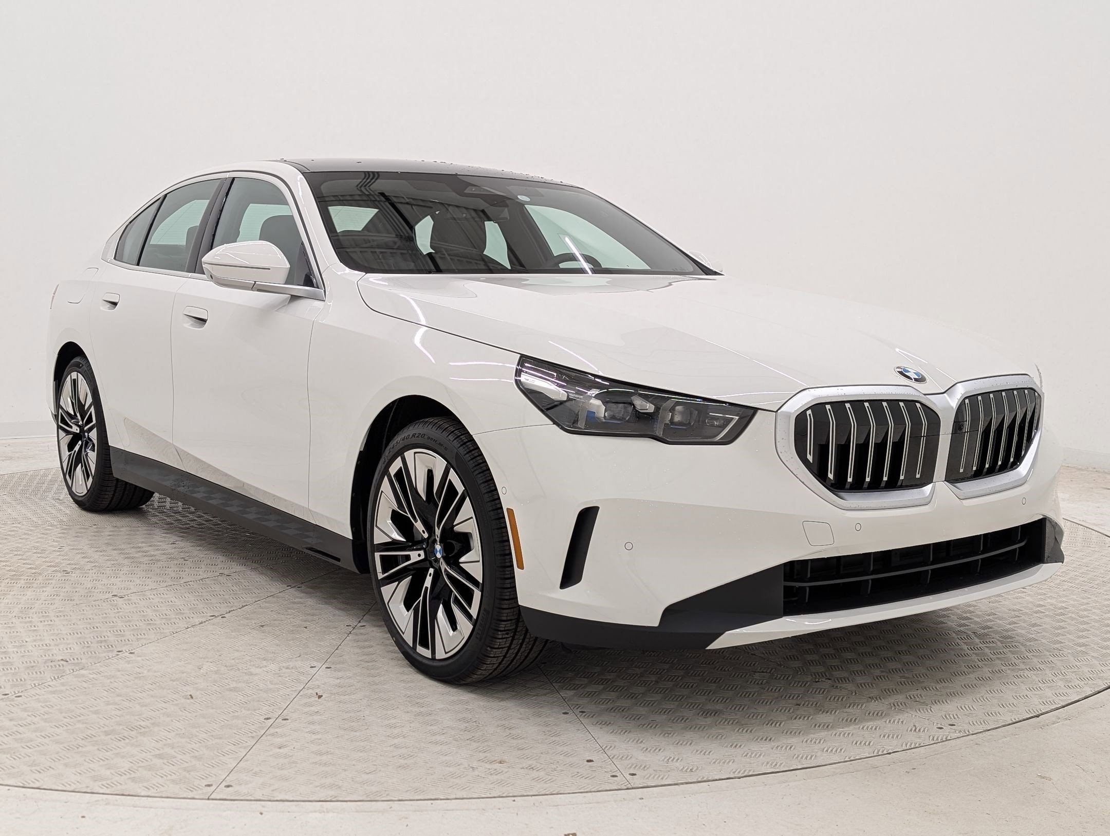 New 2026 BMW 530i w/ Premium Package RWD image 7