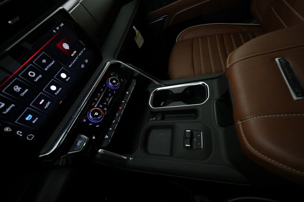 Used 2025 GMC Sierra 3500 Denali Ultimate image 36