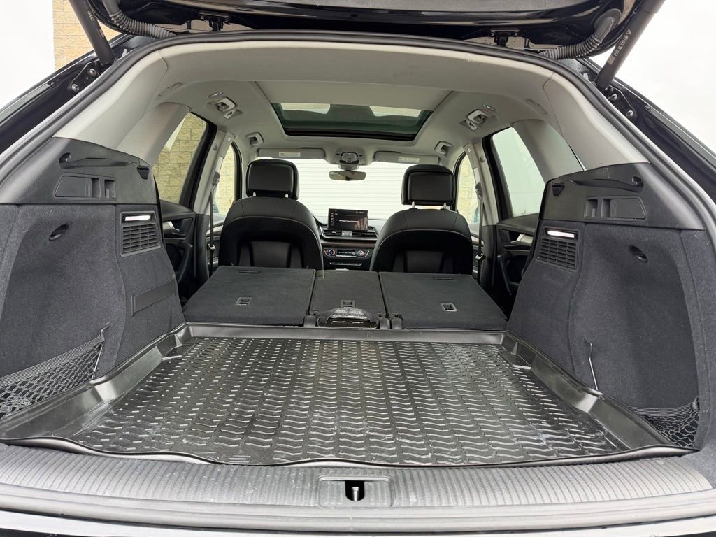 Used 2023 Audi Q5 2.0T Premium w/ Convenience Package image 10