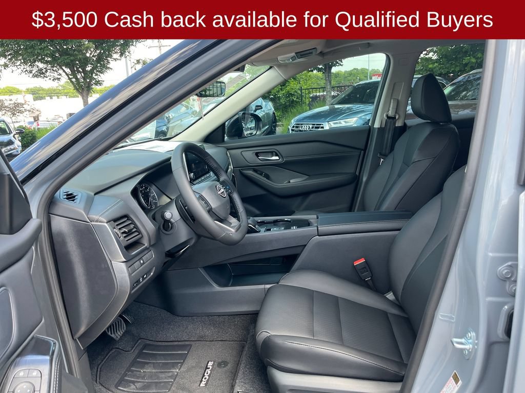 New 2026 Nissan Rogue Dark Armor FWD image 10