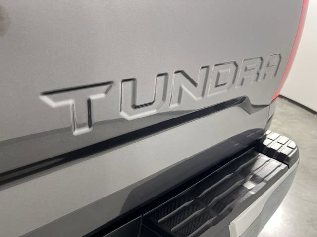 Used 2017 Toyota Tundra SR5 AWD/4WD image 29