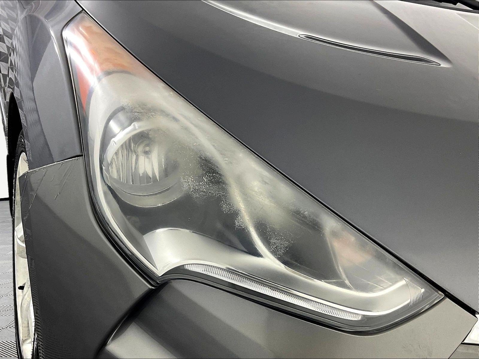 Used 2013 Hyundai Veloster FWD image 29