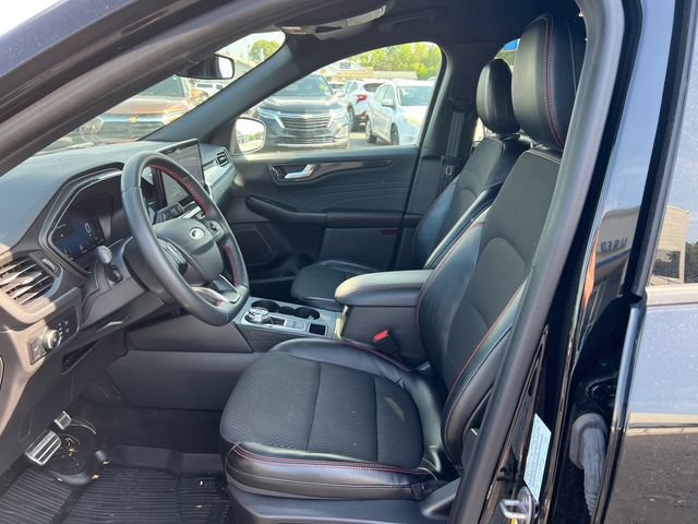 Used 2024 Ford Escape ST-Line Select w/ Tech Pack #2 AWD/4WD image 4
