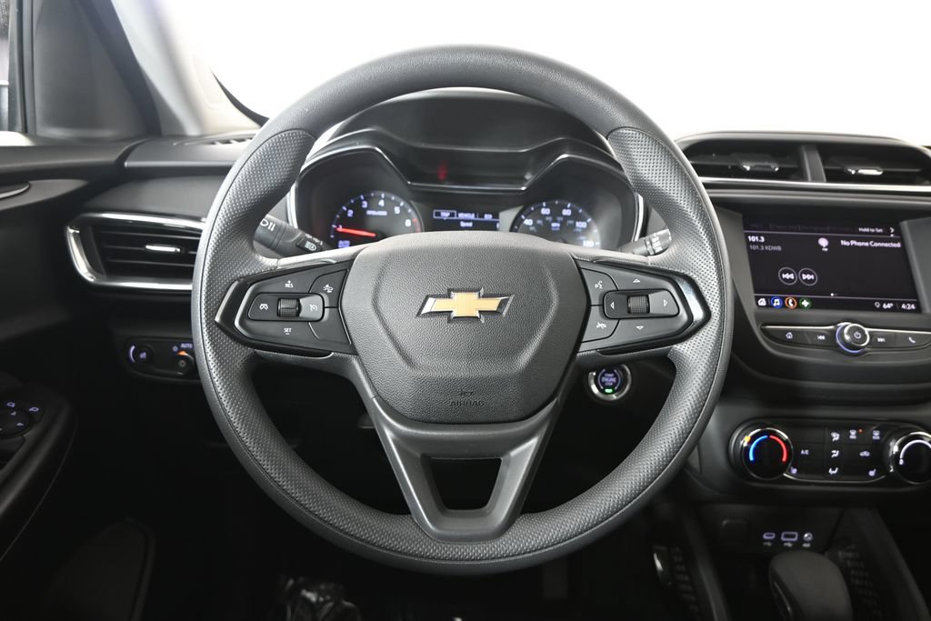 Used 2023 Chevrolet TrailBlazer LT AWD/4WD image 33