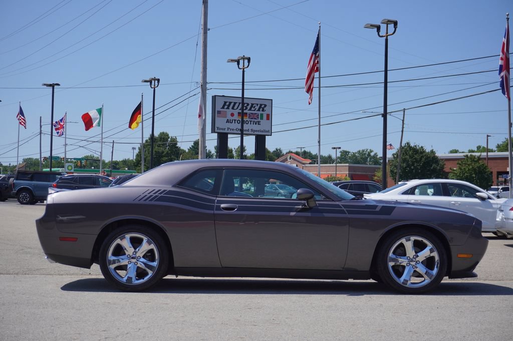 Used 2014 Dodge Challenger R/T Plus RWD image 8