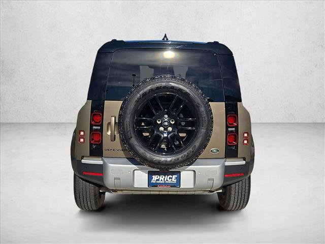 Used 2023 Land Rover Defender 90 S image 7