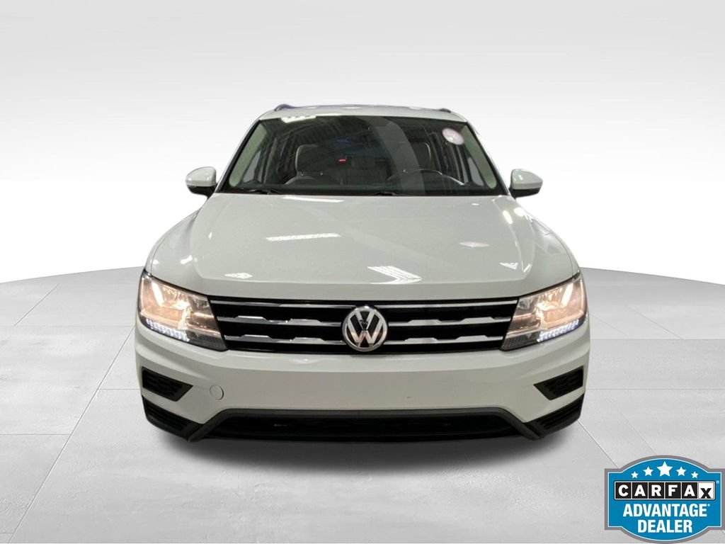 Used 2020 Volkswagen Tiguan SE w/ 3rd Row Seat Package AWD/4WD image 2
