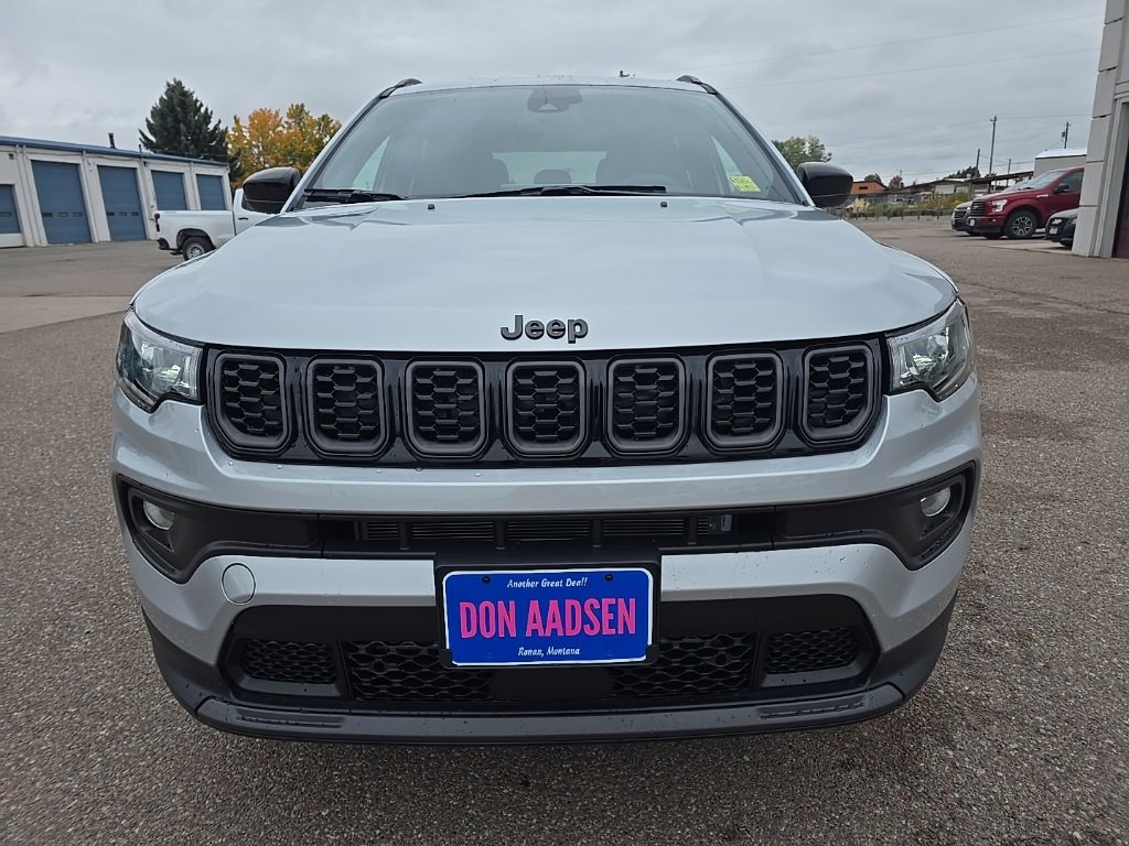 New 2026 Jeep Compass Latitude image 2