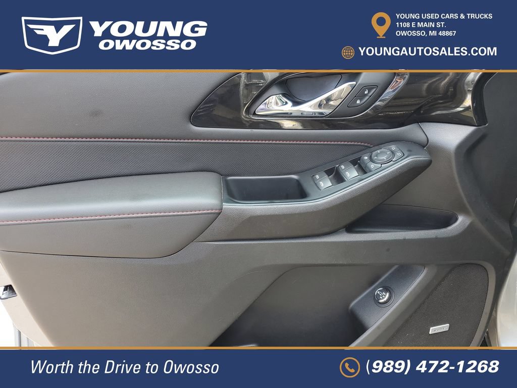 Certified 2023 Chevrolet Traverse RS w/ LPO, Floor Liner Package FWD image 21