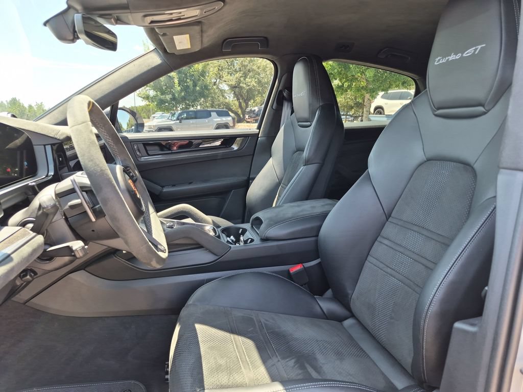 Used 2025 Porsche Cayenne Turbo GT AWD/4WD image 19