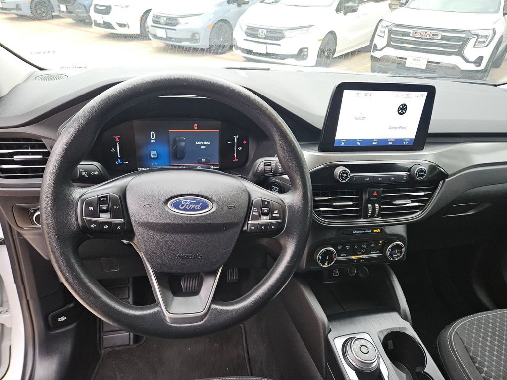 Used 2025 Ford Escape Active AWD/4WD image 17