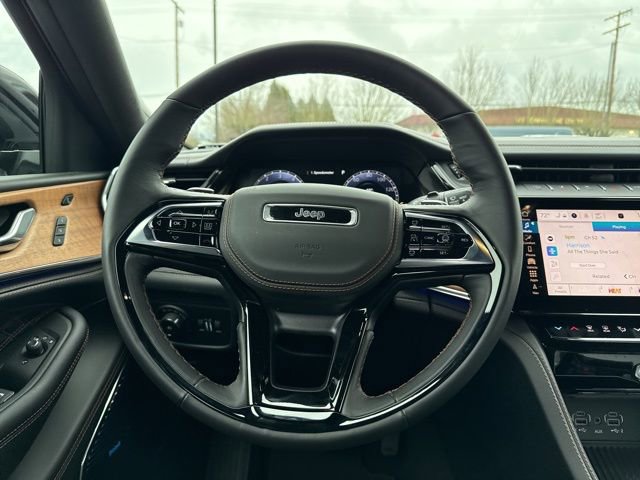 New 2026 Jeep Grand Cherokee Summit w/ Obsidian Package image 17
