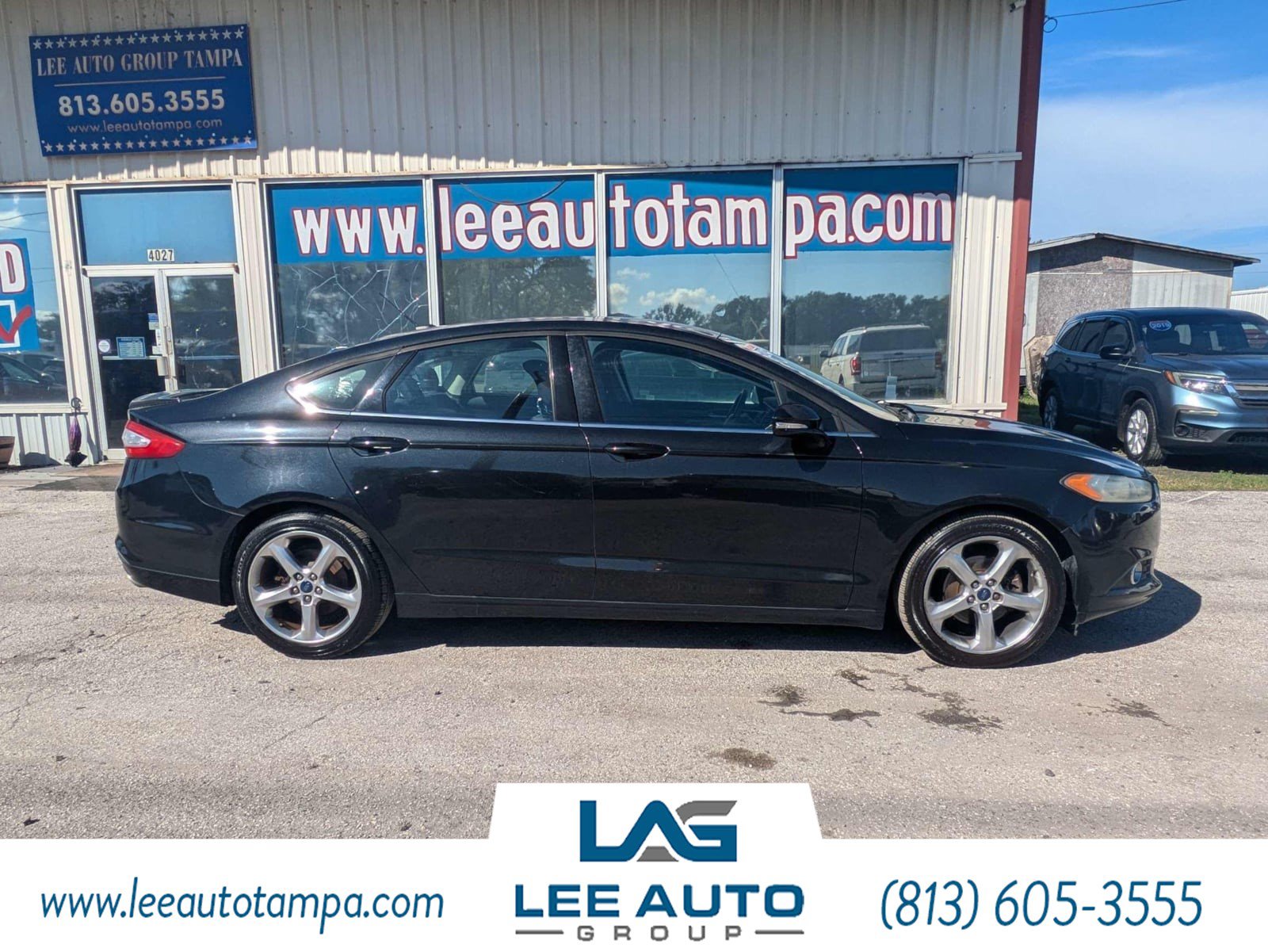 Used 2014 Ford Fusion SE w/ Equipment Group 201A FWD image 2
