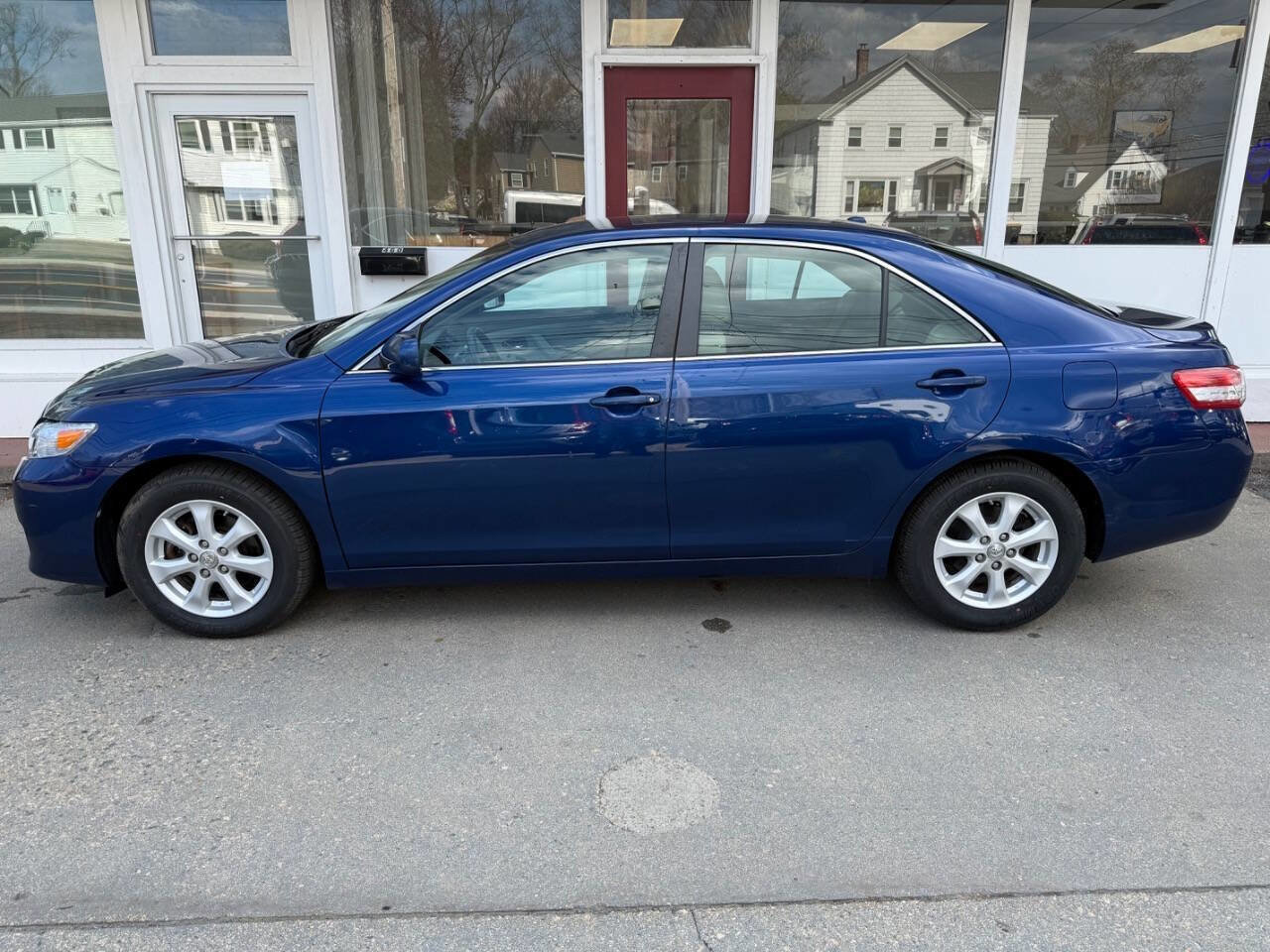 Used 2011 Toyota Camry LE